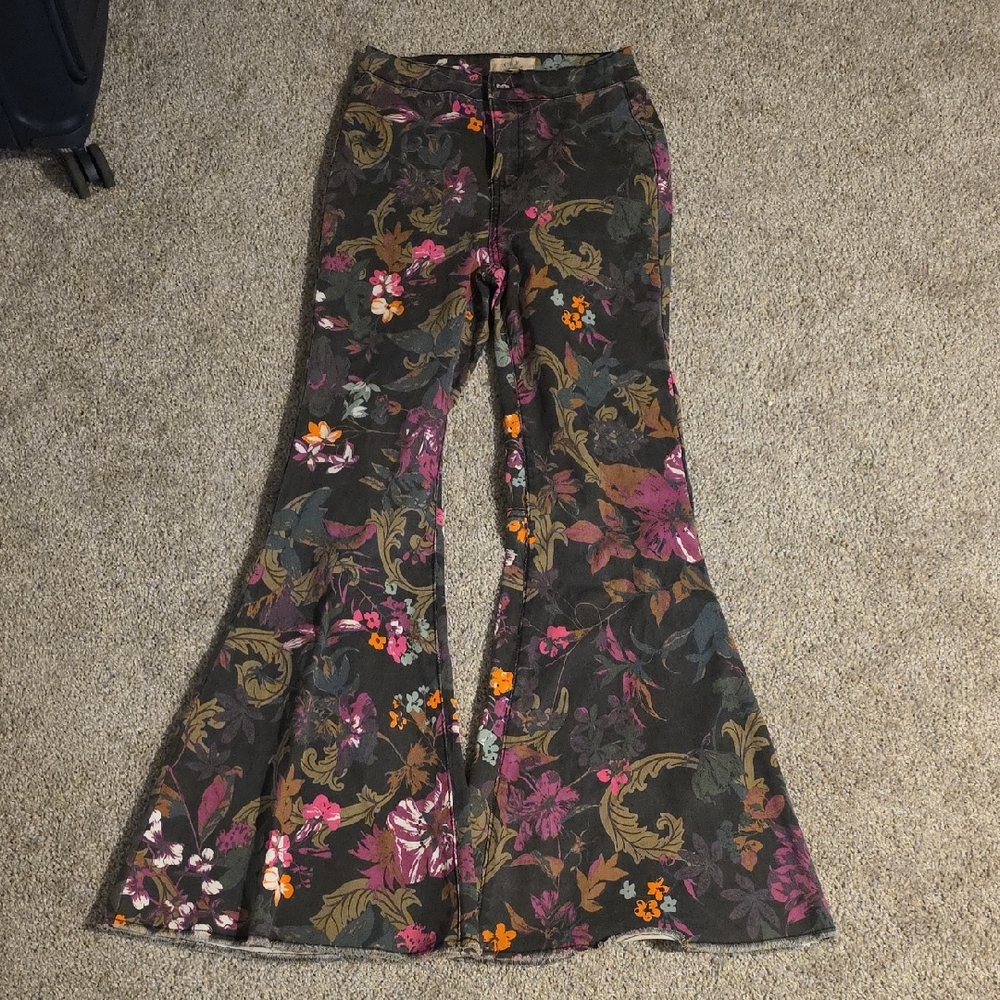 Chelsea & Violet Multicolor Floral Flare Pants